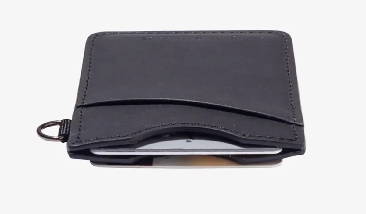 Mercer Vertical Leather Wallet