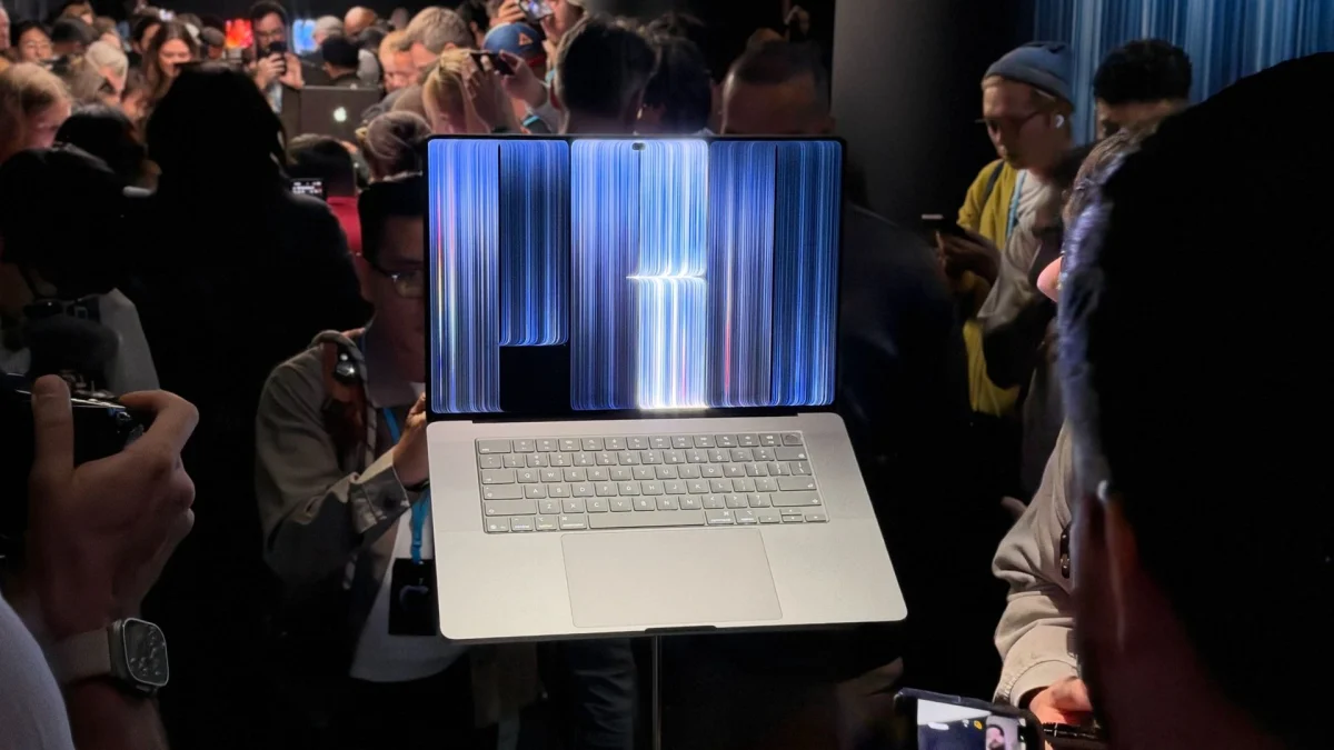 Apple’s PROLED XDR MacBook Pro Display: Tandem OLED, Brightness and Color