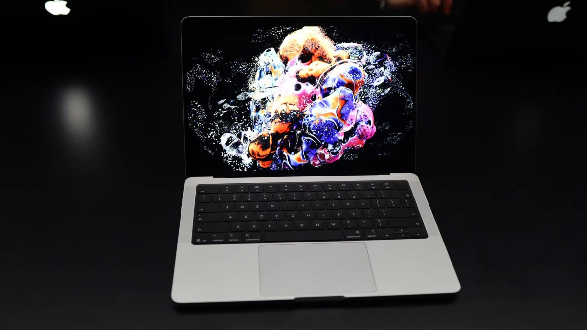 Apple Touchscreen MacBook Pro HANDS ON