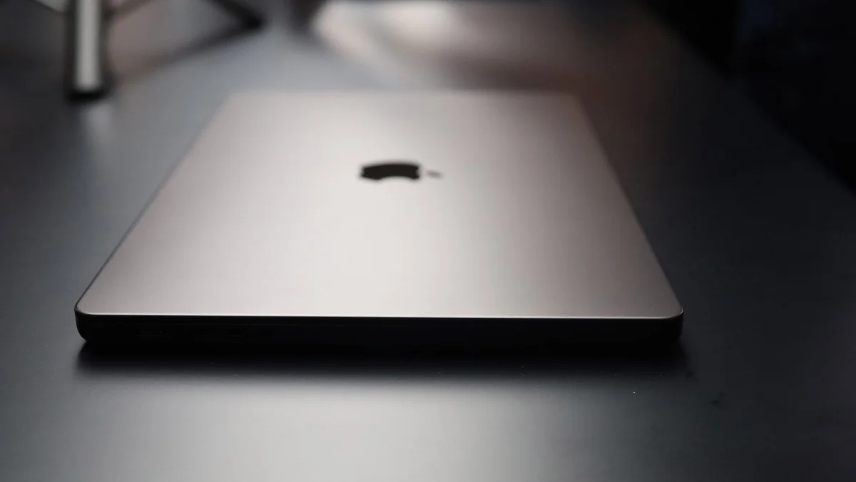 Apple Touchscreen MacBook Pro HANDS ON